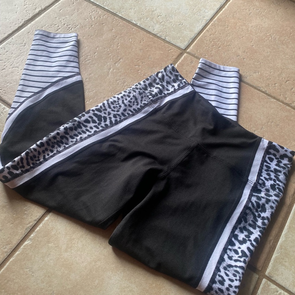 Betsy Johnson Ladies Black & White Leopard-Trim Active Leggings